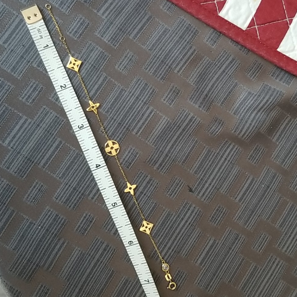 7.5" 18k bracelet